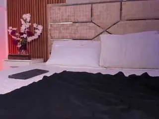 Shantalmilf  live sex cam