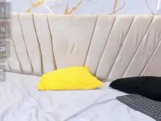 Softlily69  live sex cam