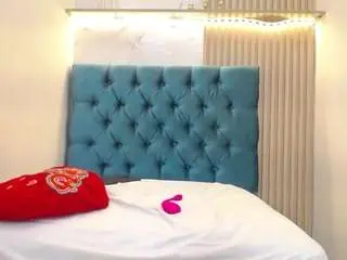 Softlily69  live sex cam