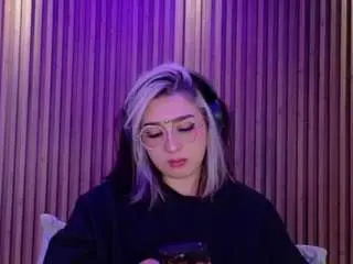 Emily-white9  live sex cam