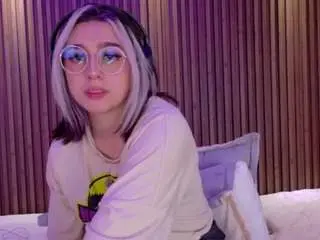 Emily-white9  live sex cam