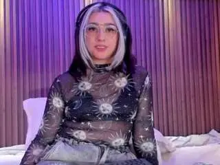 Emily-white9  live sex cam