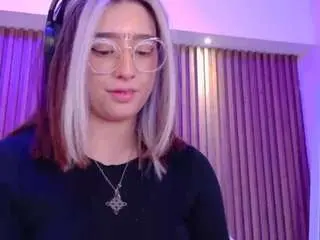 Emily-white9  live sex cam