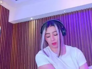 Emily-white9  live sex cam