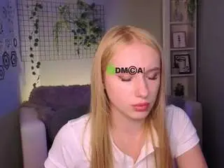 Maya-crystal1  live sex cam