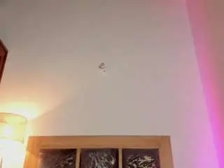 Valen-tinasex  live sex cam