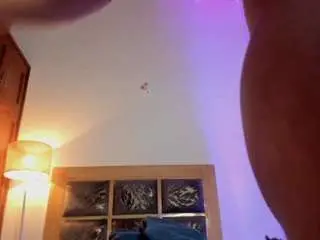 Valen-tinasex  live sex cam