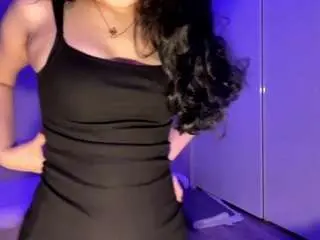 Adelegallati  live sex cam