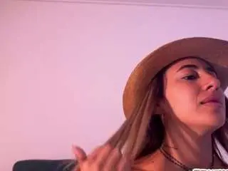 Camillasanchez  live sex cam