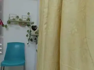 Dark-dreams  live sex cam