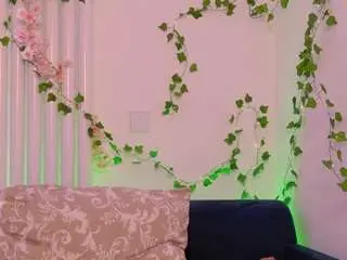 Lorenziaa  live sex cam
