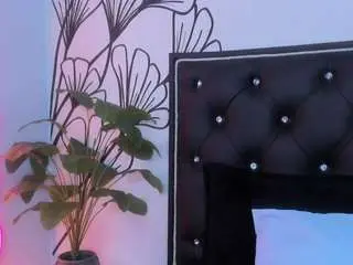 Sweet-ariadnaaa  live sex cam