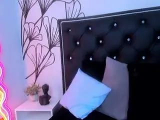 Sweet-ariadnaaa  live sex cam