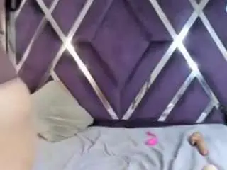 Kiara2asm  live sex cam