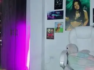 Mia-kush  live sex cam
