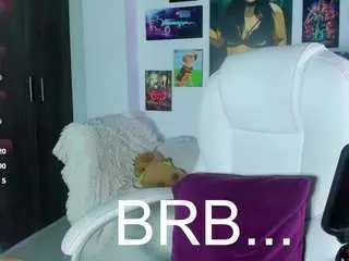 Mia-kush  live sex cam