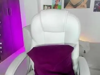Mia-kush  live sex cam