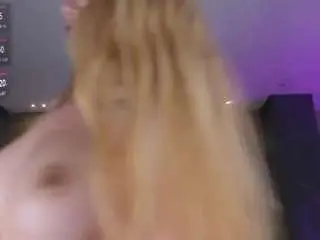 Niaholland  live sex cam