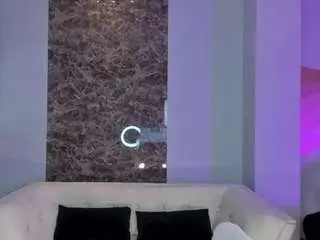Niaholland  live sex cam