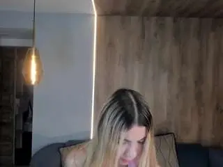 Niaholland  live sex cam