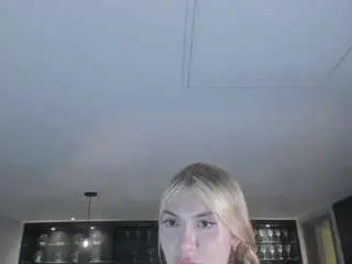Niaholland  live sex cam