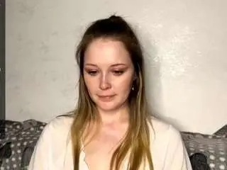 Adelinacomerford  live sex cam