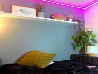 Kira-exe  live sex cam