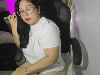Jessicarabbit777  live sex cam