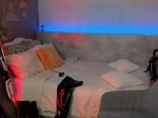 Kyliemellow  live sex cam