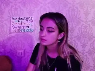 Loretterigazio  live sex cam