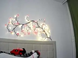 Oksanaberg  live sex cam