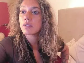 Brigitte-thomas  live sex cam