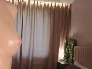 Elgaguyse  live sex cam