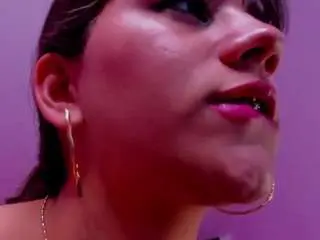 Sophia-rincon  live sex cam