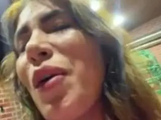 Amyhonney  live sex cam