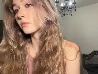 Constancenordyke  live sex cam