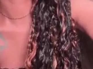 Shuggabutt  live sex cam