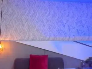 Tisha-cole  live sex cam