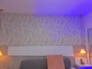 Tisha-cole  live sex cam