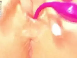 Blondbabes  live sex cam