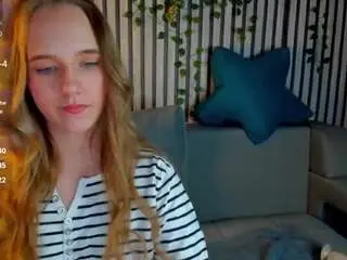 Casey-sweeet  live sex cam