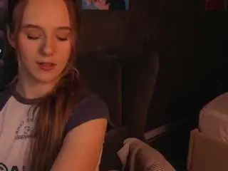 Casey-sweeet  live sex cam