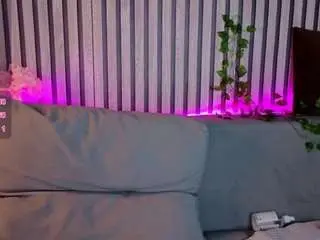 Casey-sweeet  live sex cam