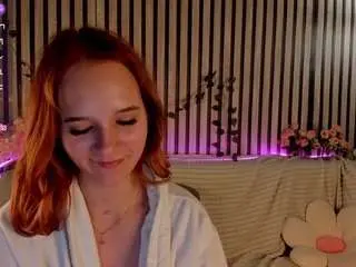 Casey-sweeet  live sex cam