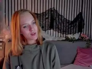 Casey-sweeet  live sex cam