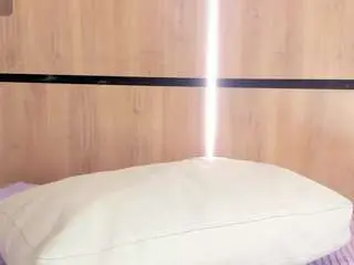 Chloe-cortez  live sex cam