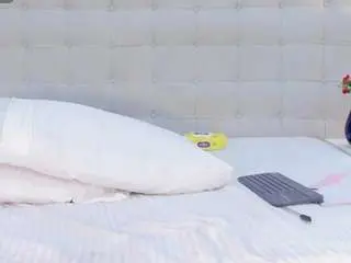 Daimondjohnson  live sex cam