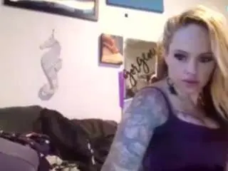 Iceewet  live sex cam