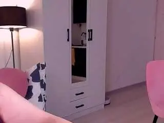 Kellywebster  live sex cam