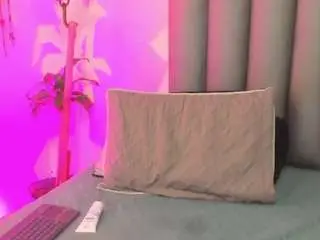 Miaa-foxx23  live sex cam